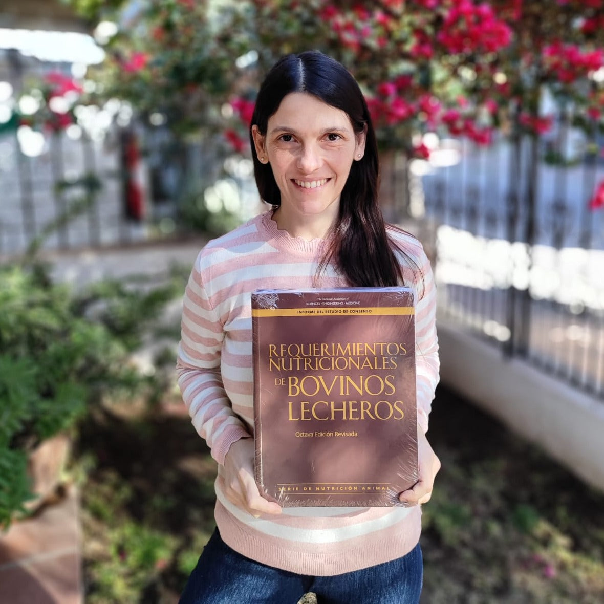 Libro Requerimientos Nutricionales de Bovinos Lecheros - 8ª Edición Revisada